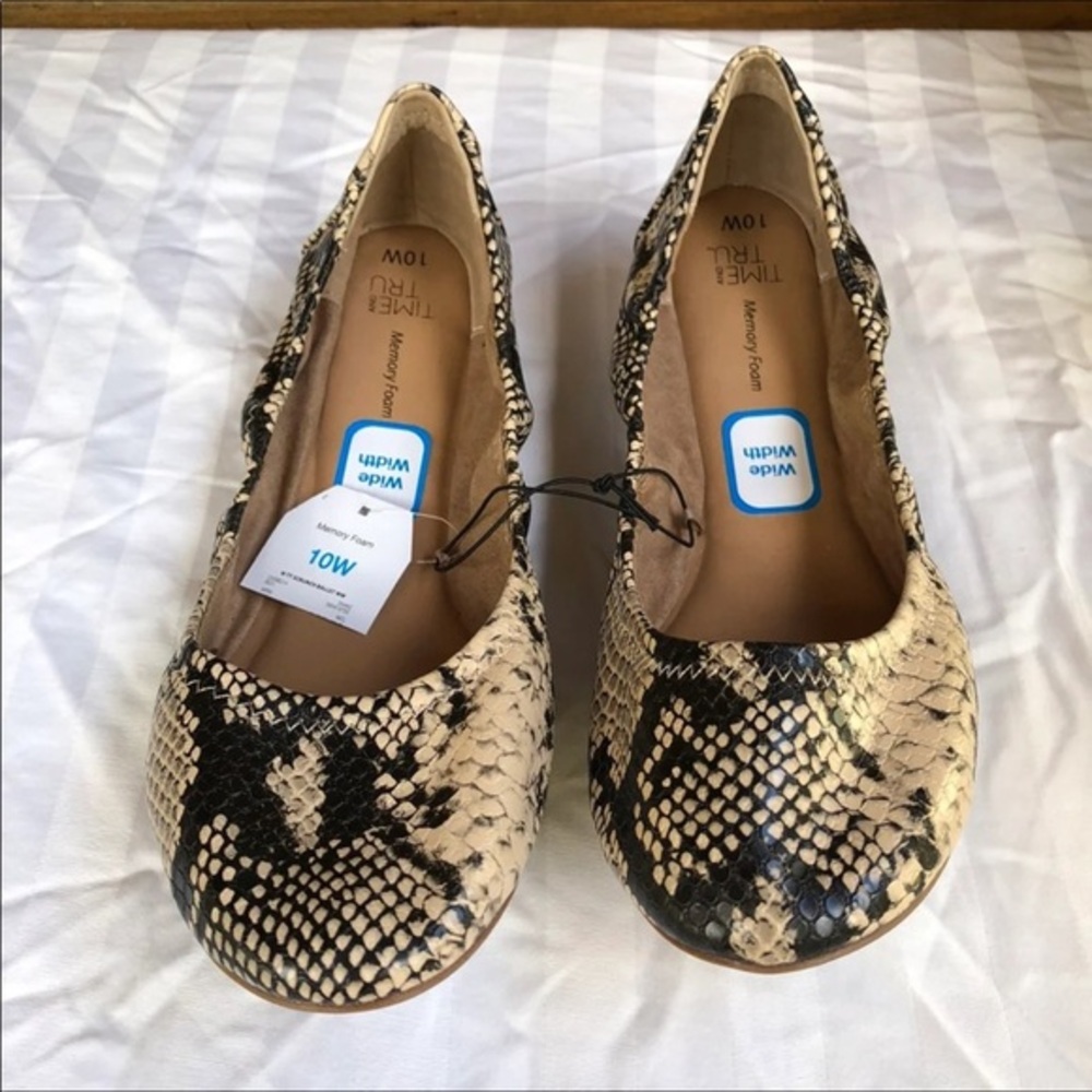 Time And Tru Shoes‎ Women’s Size 10W Animal Print Slip On Flats NEW